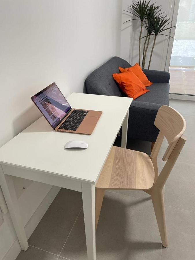 Encantador Piso Con Terraza Y Piscina Apartment Benalmadena Ngoại thất bức ảnh