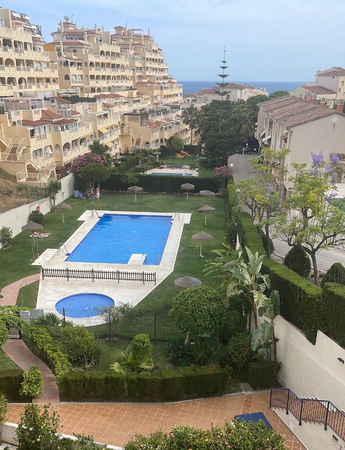 Encantador Piso Con Terraza Y Piscina Apartment Benalmadena Ngoại thất bức ảnh