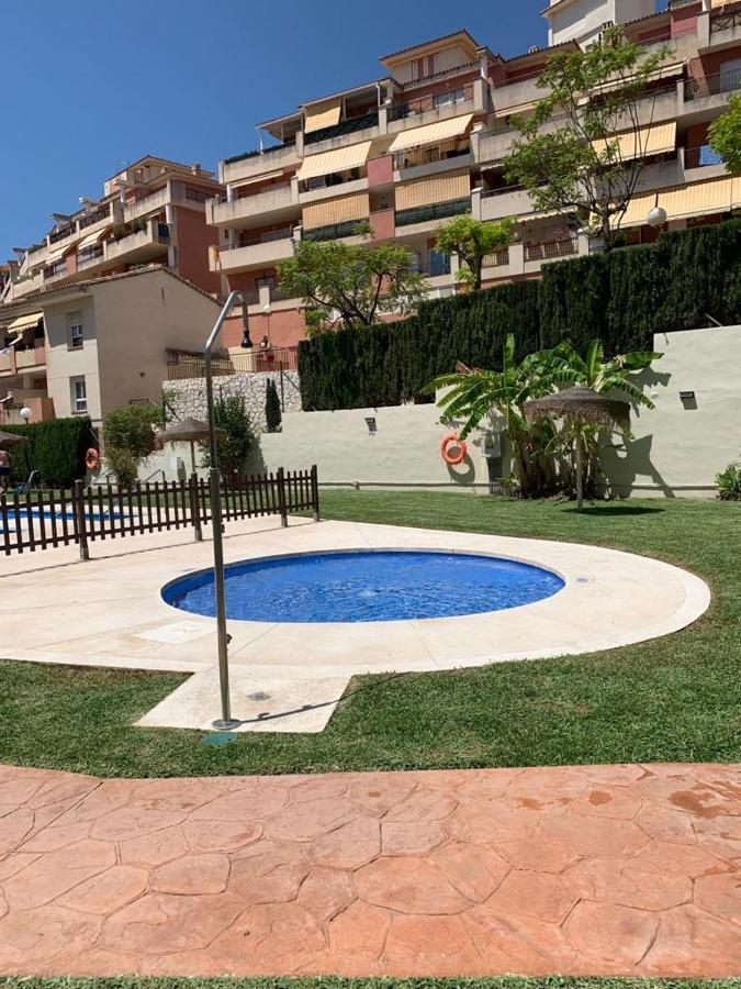 Encantador Piso Con Terraza Y Piscina Apartment Benalmadena Ngoại thất bức ảnh