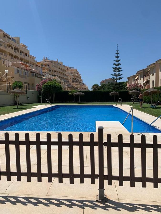 Encantador Piso Con Terraza Y Piscina Apartment Benalmadena Ngoại thất bức ảnh